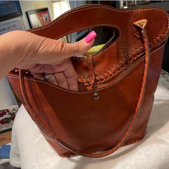 Floral Stitch Applique Tote 🌼 - Picture 6 of 16